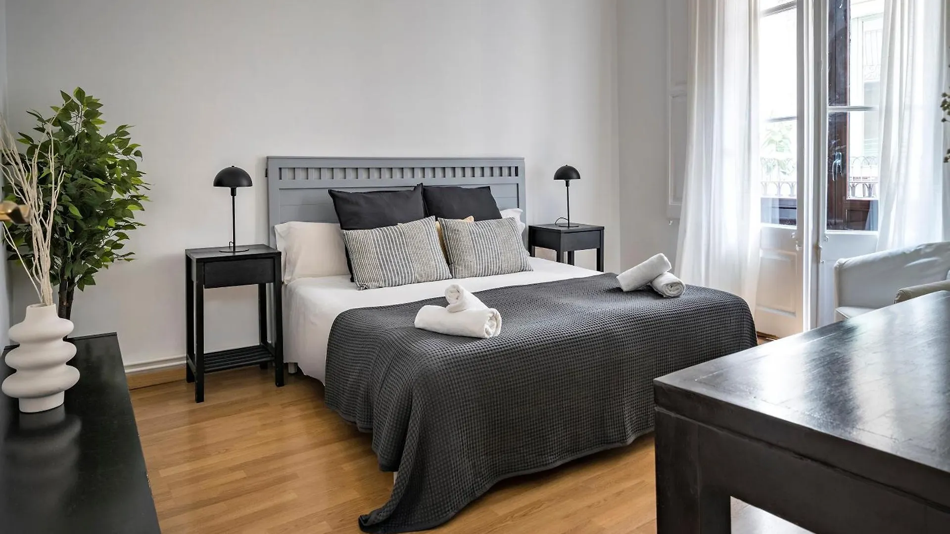 Habitat Apartments Art Barcelona 0*,  Spanyolország